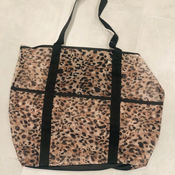 New cheetah see thru tote! One size - Picture 1 of 4